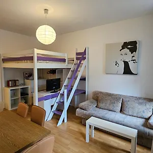 Calling-oase In Lage Apartment Berlin